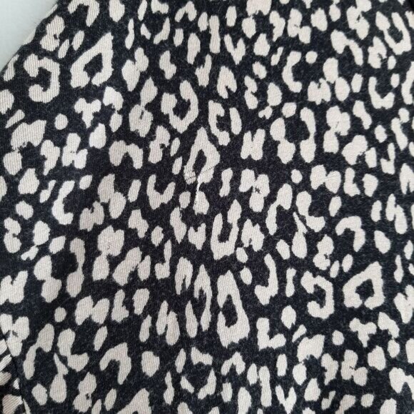 AEO | Soft & Sexy Leopard Print Relaxed Fit Hi-Low Top Sz M Flawed - Picture 6 of 11